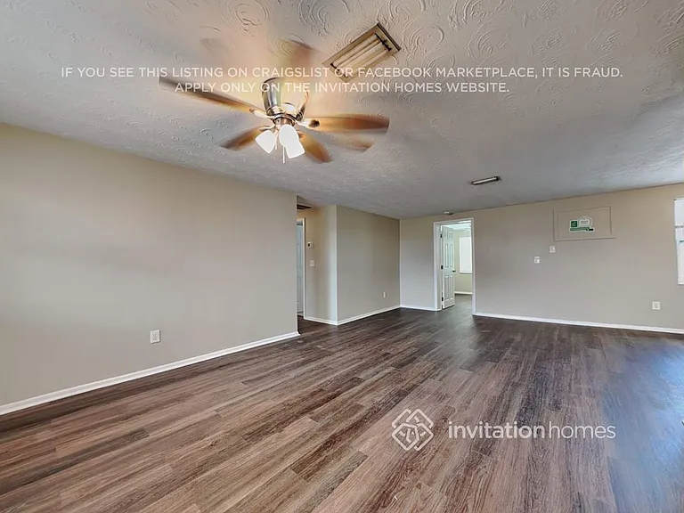 3910 Beechwood Dr — Photo 3
