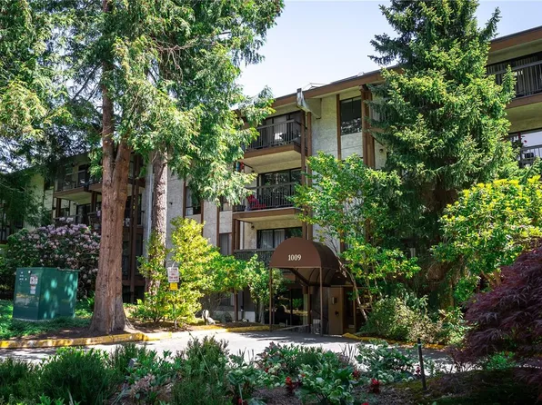 1009 McKenzie Ave #118, Saanich, BC V8X 4B1
