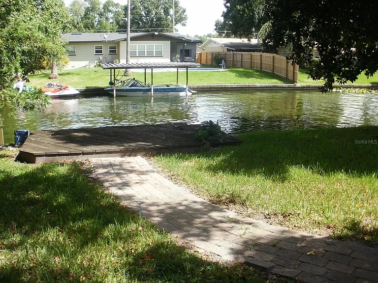 2809 Gulfstream Rd — Photo 1