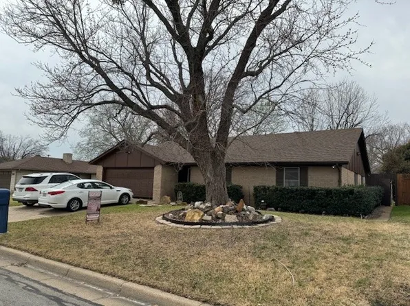 2208 Lavon Creek Ln, Arlington, TX 76006