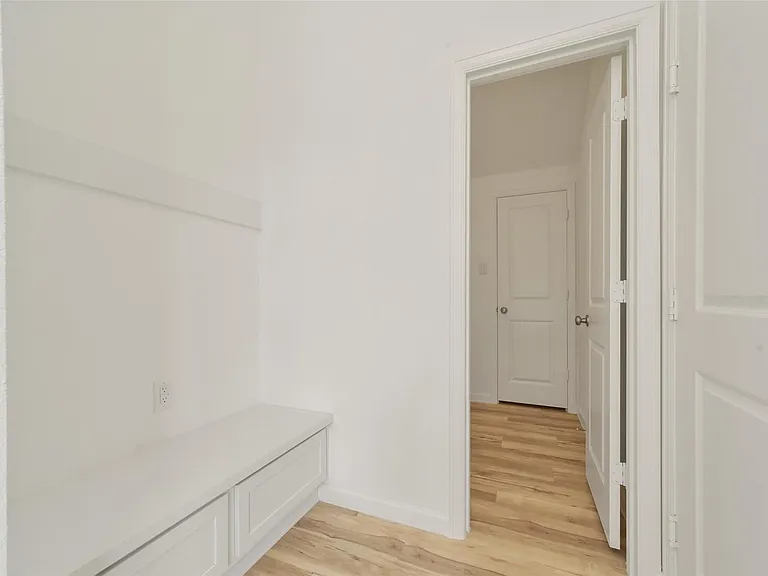 5603 Foggy Vine Ct — Photo 10