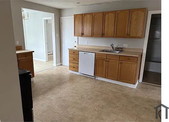 7 Brookdale St #2 — Photo 15