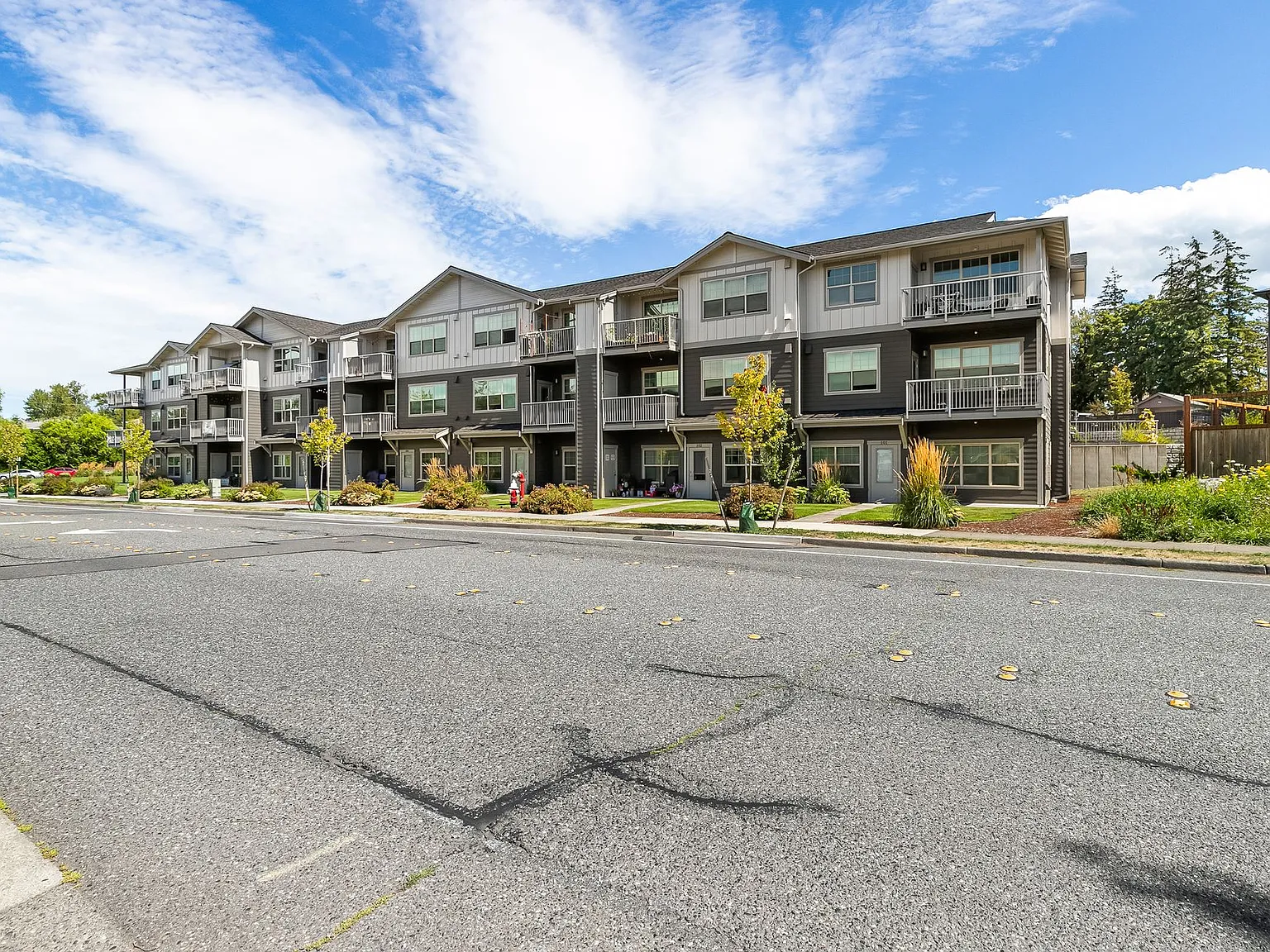 Find your dream home at Prince Avenue Apartments! Offering 1, 2, 3, and 4 bedroom Units! — Photo 2