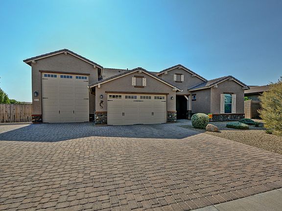 3rd image of 18331 W Marshall Ln
