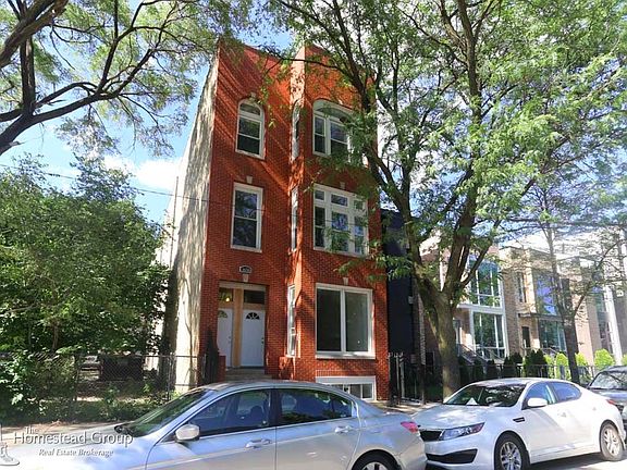 4th image of 1657 W Erie St #1R