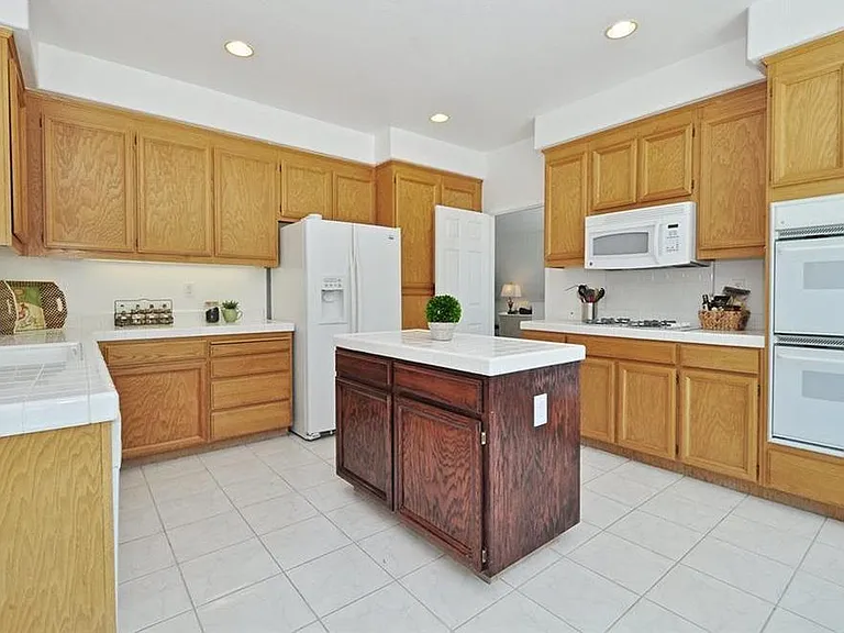 4728 Blackburn Peak Ct — Photo 7