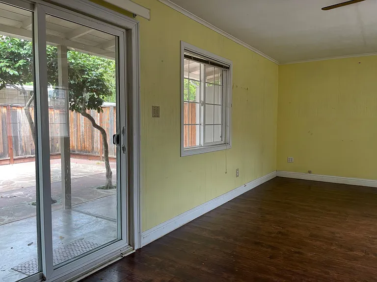 3722 Clough Ave — Photo 5