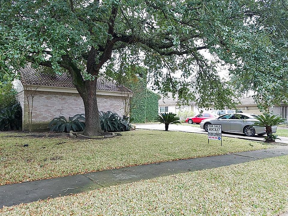 1st image of 5915 Caruso Forest Dr