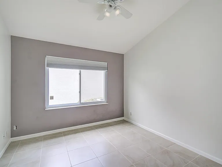 7774 Stirling Bridge Blvd S — Photo 19