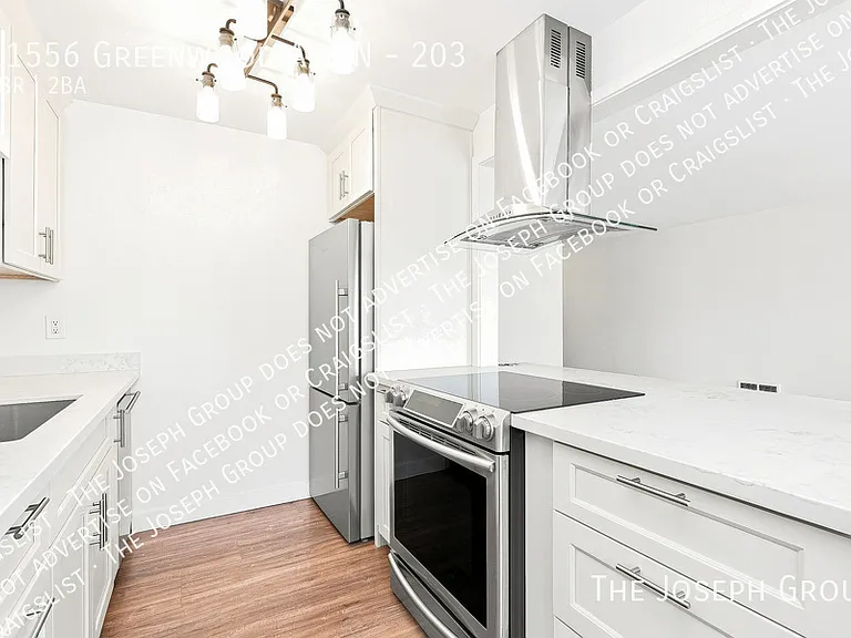 11556 Greenwood Ave N #203 — Photo 5
