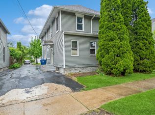 330 S Jackson St, Waukegan, IL 60085
