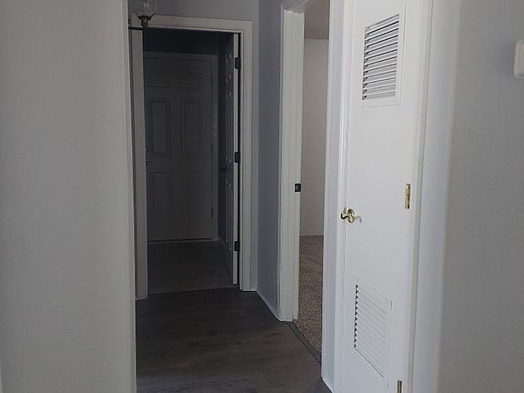 5th image of 365 Bradley Way