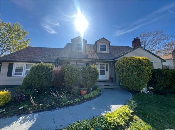 Copiague NY Real Estate Copiague NY Homes For Sale Zillow