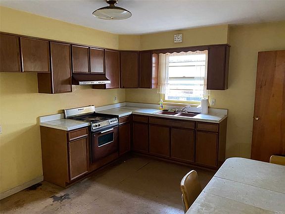 3rd image of 434 6th St
