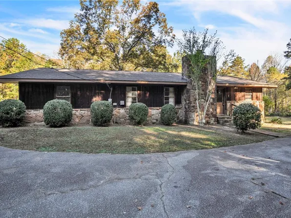 393 Smith Memorial Hwy, Central, SC 29630