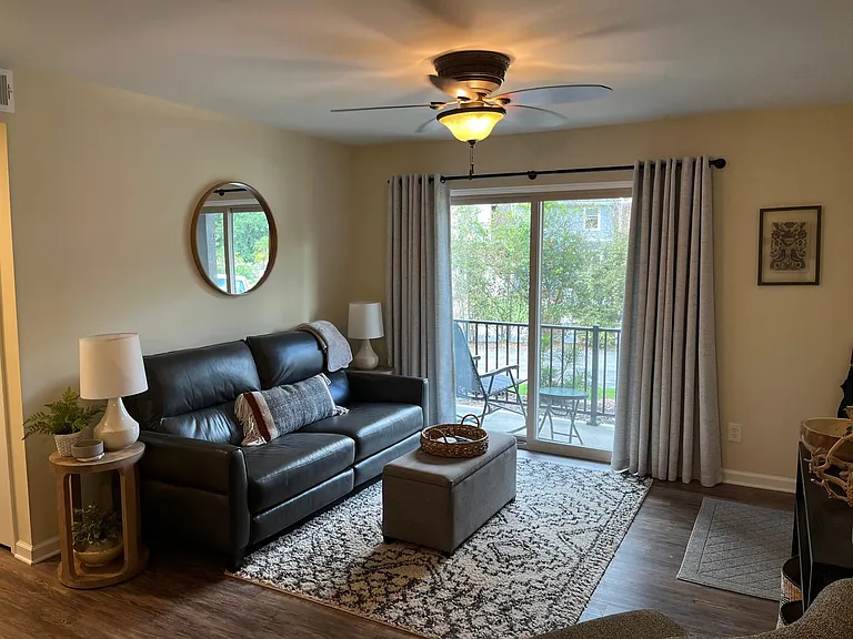 200 Flat Creek Ct #200 — Photo 2