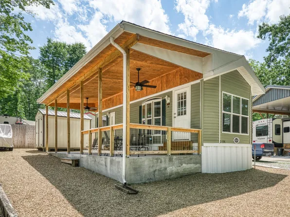 189 Apache Trl #D106, Crossville, TN 38572
