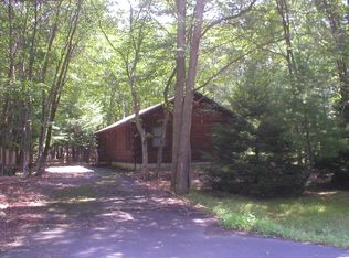 4 Wintergreen Ct, Albrightsville, PA 18210