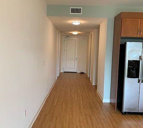 5th image of 4043 Irving Pl APT 208
