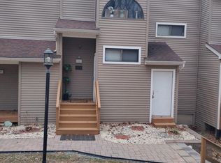 3328 Windemere Dr, Bushkill, PA 18324