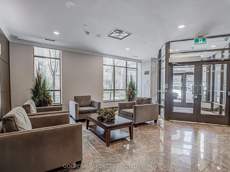 20 Olive Ave #806 — Photo 3