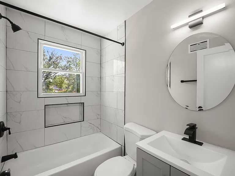 7520 Burgess Ln — Photo 3