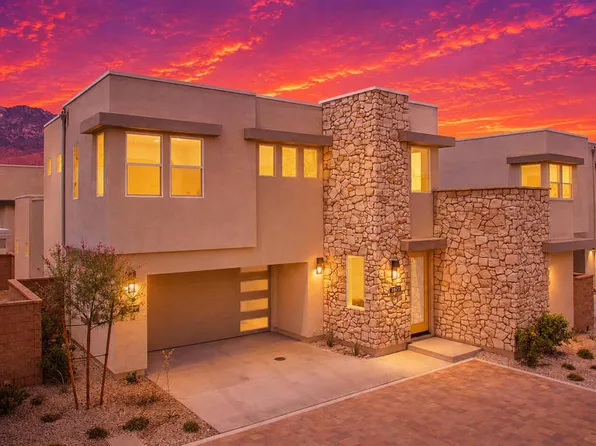 2677 Maverick Ln, Palm Springs, CA 92264