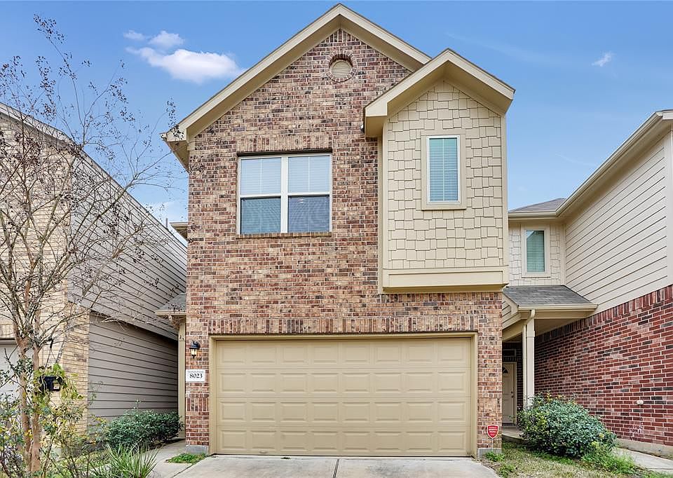 1st image of 8023 Villa Lago Ln