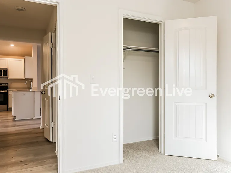 109 Jasmine Ct — Photo 12
