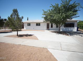 4573 Bobolink Way, El Paso, TX 79922