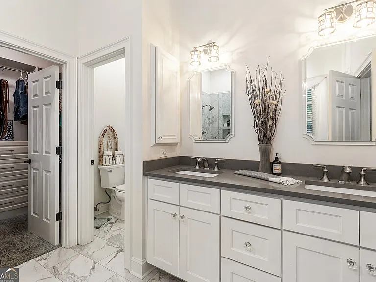 125 N Cove Dr — Photo 50