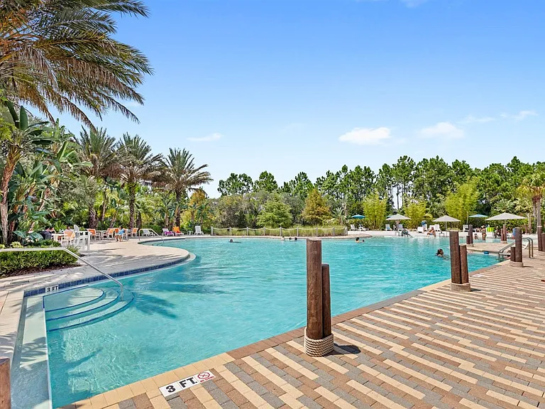 154 Captiva Dr — Photo 32