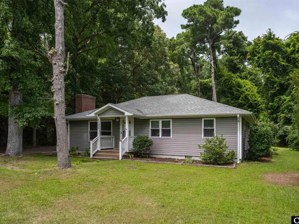 8593 Caratoke Hwy, Powells Point, NC 27966