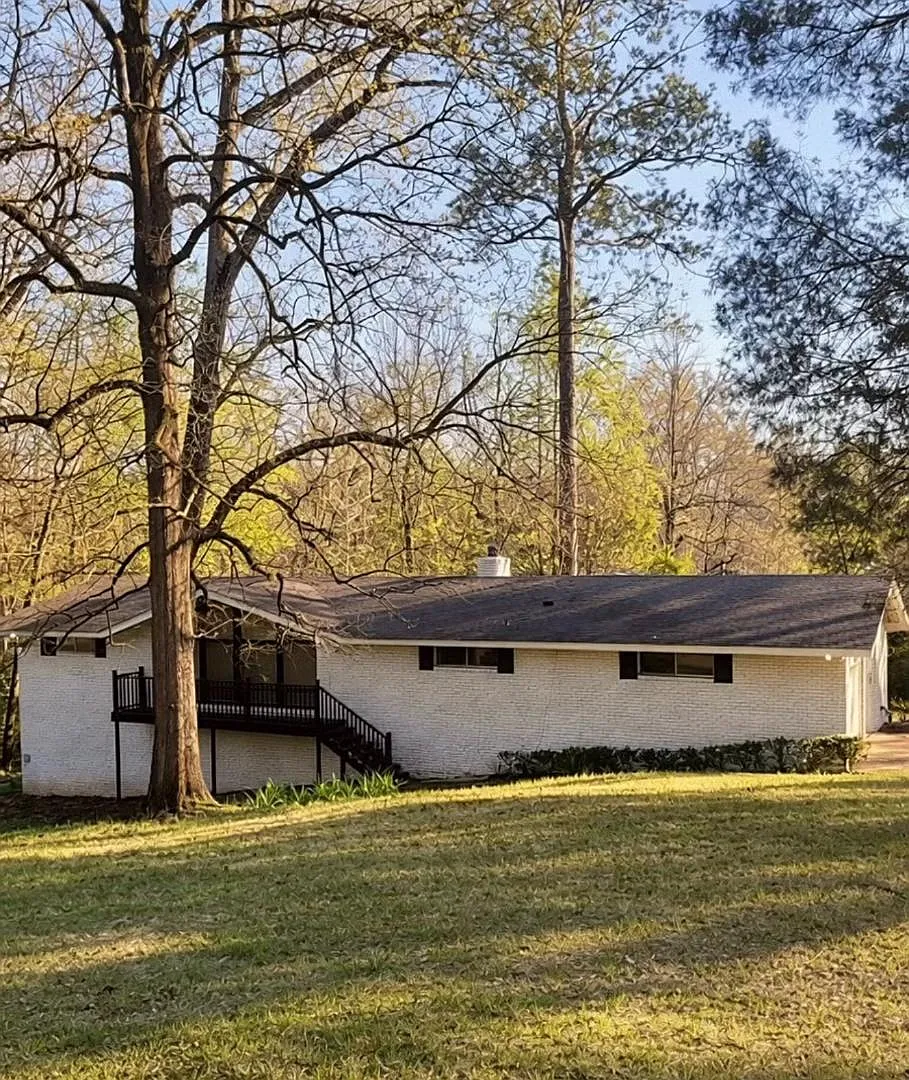 323 Forrest Glen Rd — Photo 4