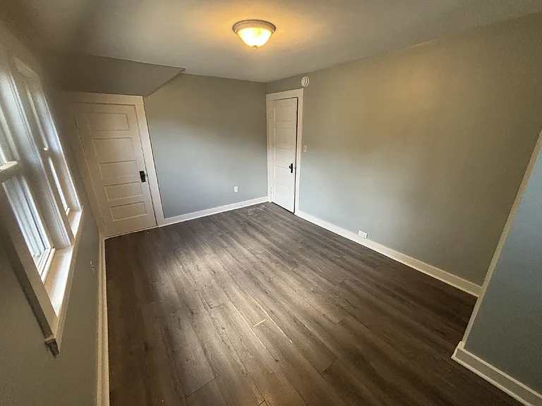 25 Ridgeway Ave — Photo 5