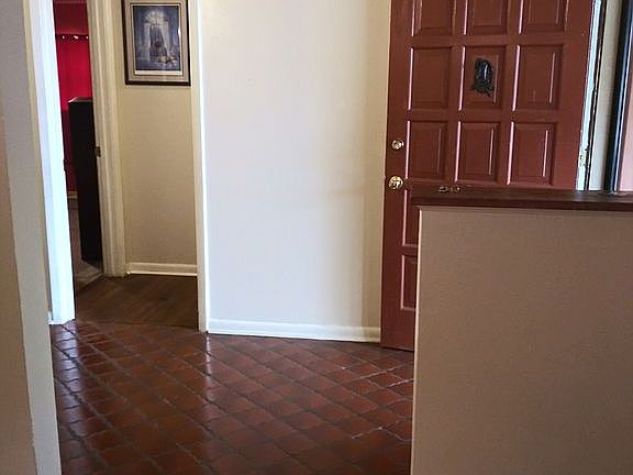 3rd image of 1606 Celia Dr