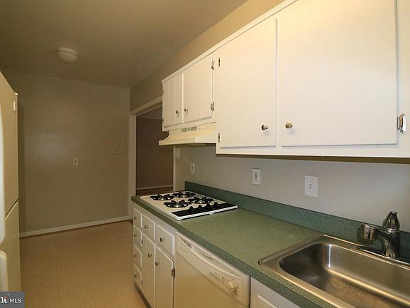 5th image of 10500 Rockville Pike Unit 303