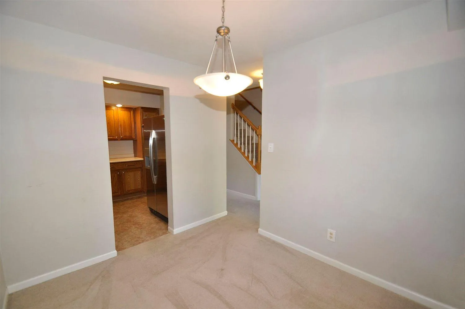2 bed, 1050 sqft, $1,400 — Photo 3