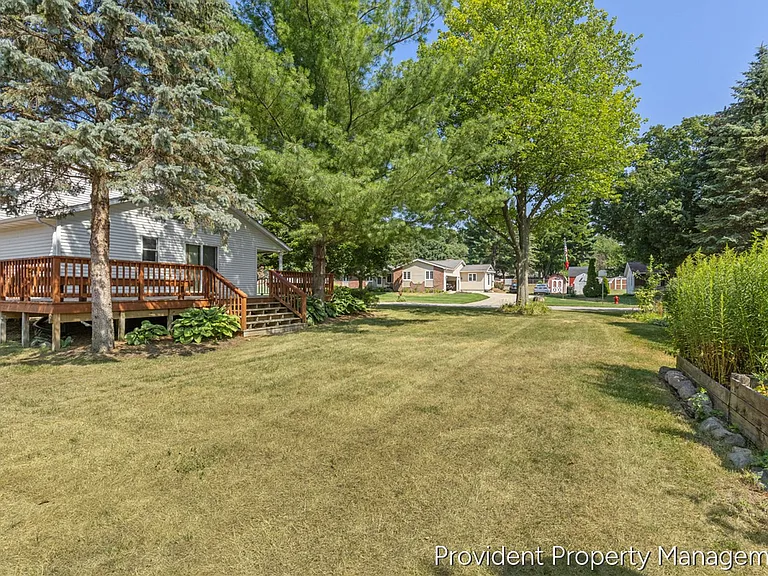 1030 73rd St SE — Photo 32
