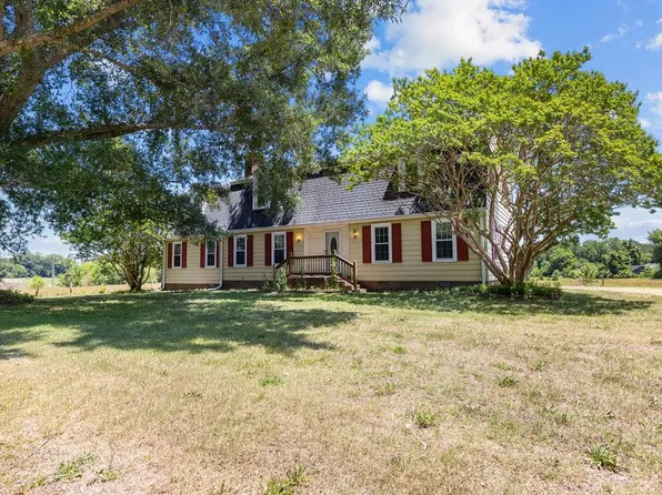 11635 Fortsville Rd, Capron, VA 23829