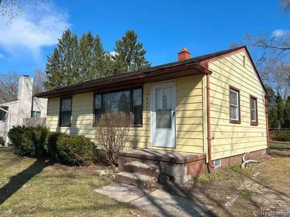 425 Rivard Blvd, Waterford, MI 48327