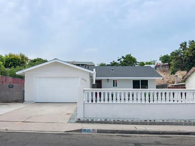 5835 Division St — Photo 1