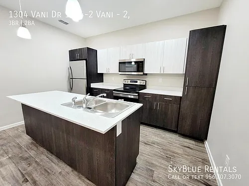 1304 Vani Dr #2 Photo 1