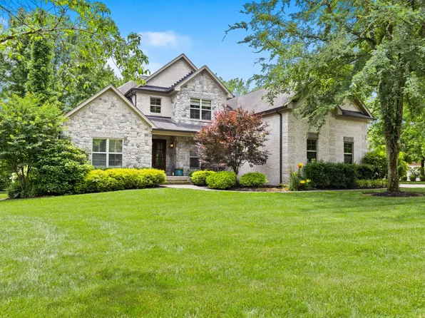 1015 Wilderness Way, Cottontown, TN 37048