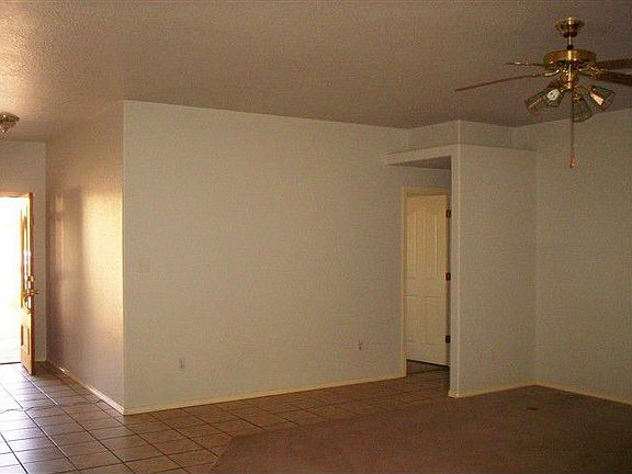 3rd image of 3625 Mosswood Ave