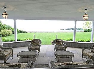 1125 Pequot Ave, Southport, CT 06890