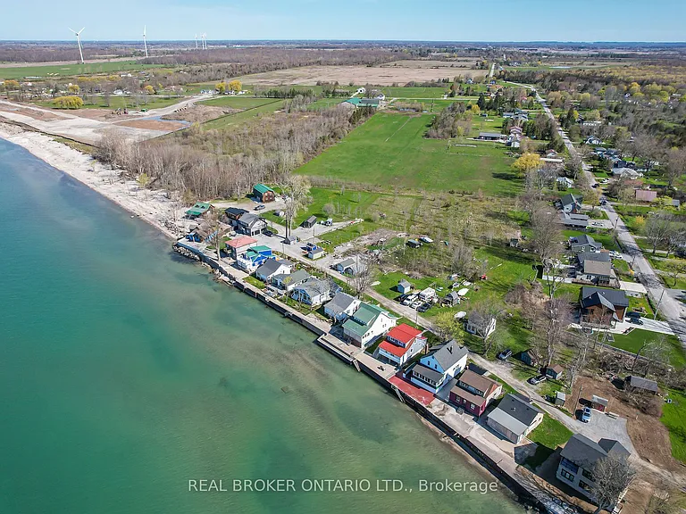 11611 Beach Rd W — Photo 31