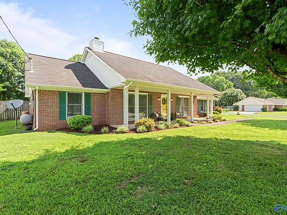 2nd image of 126 Suddith Ln