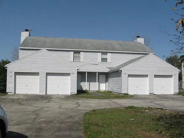 1777 Crystal Grove Dr — Photo 1