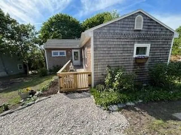 33 W Main Rd, Little Compton, RI 02837